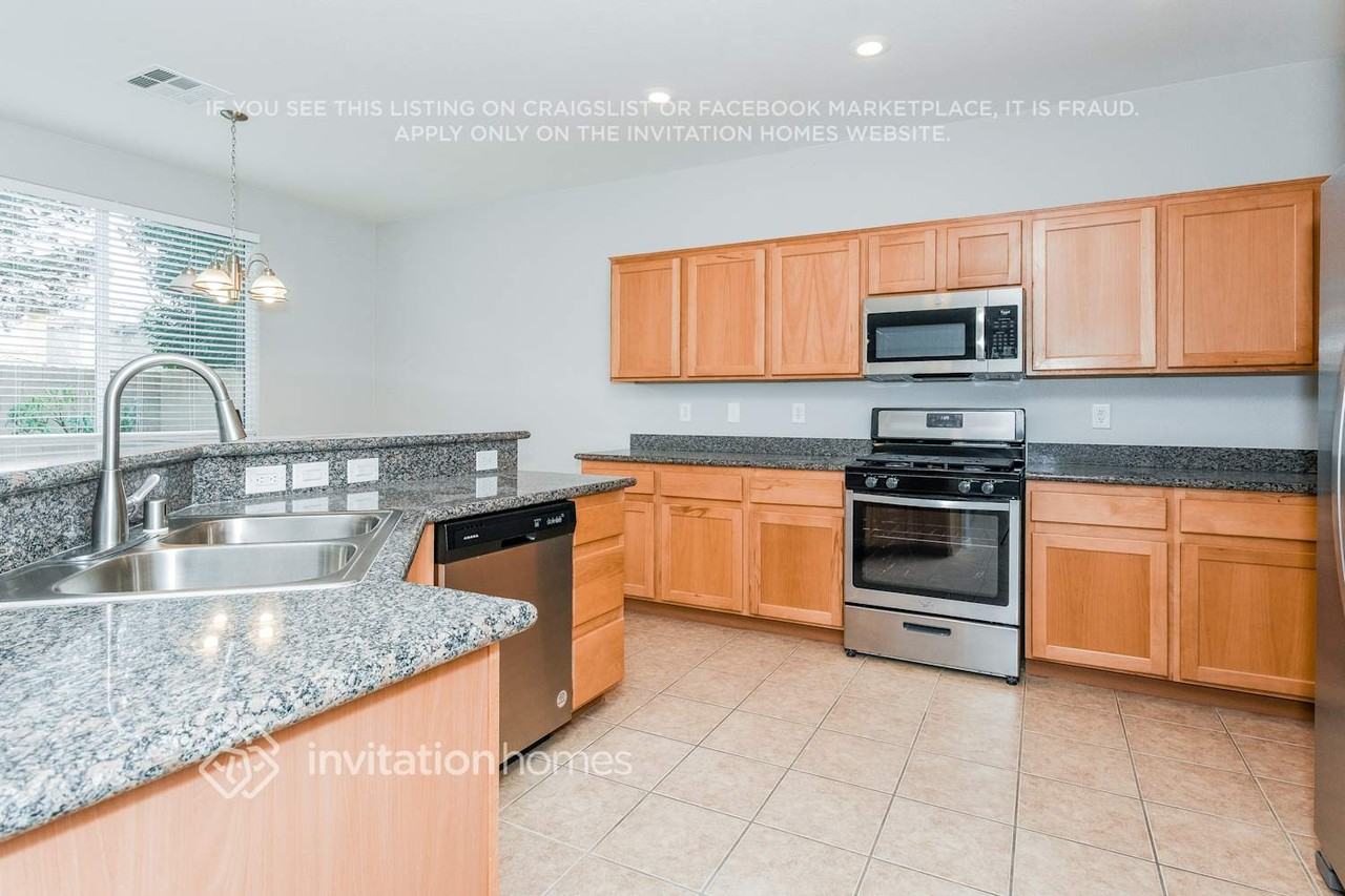 524 Halloran Springs Rd - Photo 7 of 16