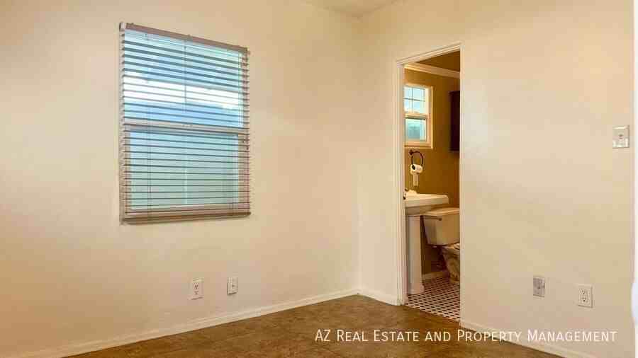 1505 N 15th Ave - Photo 7 of 12