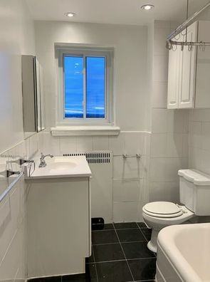 4650 Avenue Bonavista #305 - Photo 5 of 10