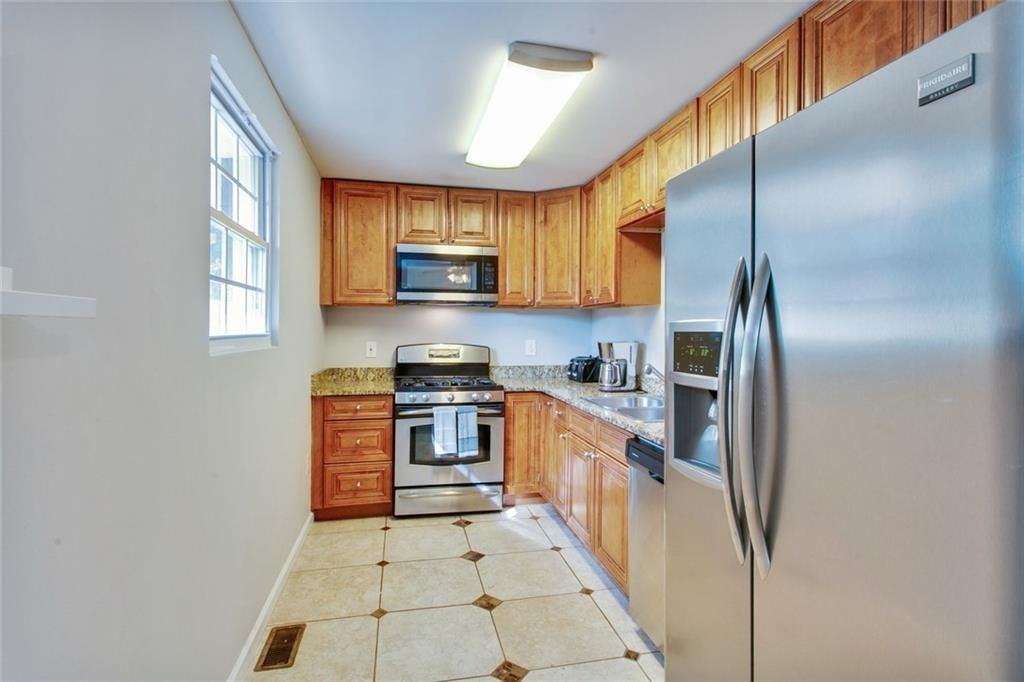 99 Ericson St Se - Photo 4 of 20