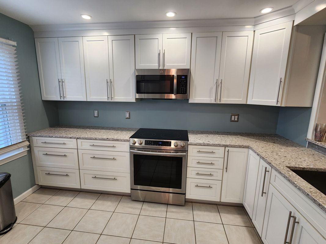 55 Mill Plain Rd - Photo 2 of 3