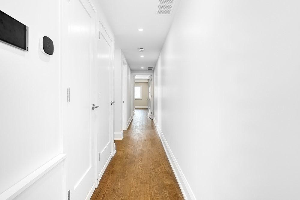 2579 Yonge Street #202 - Photo 7 of 15