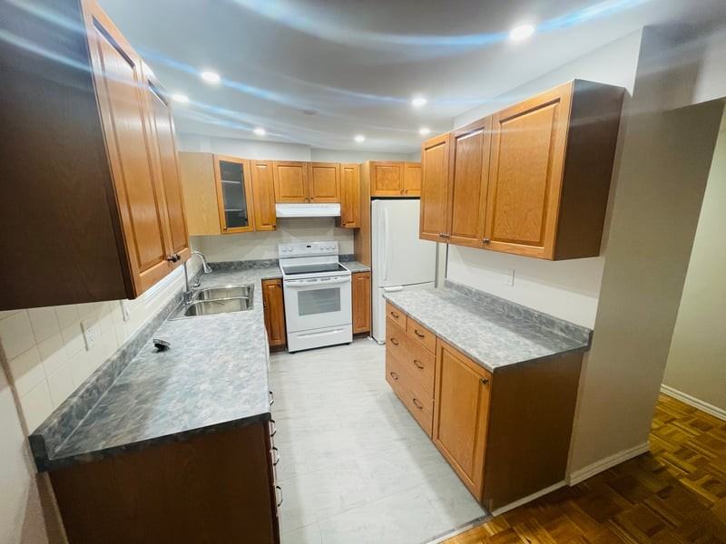 7922 Decarie Drive - Photo 2 of 13