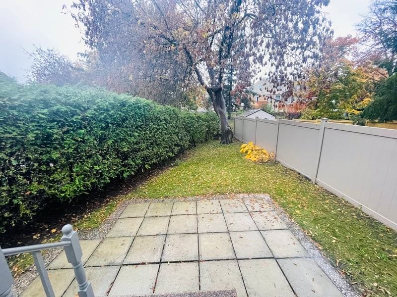 7922 Decarie Drive - Photo 3 of 13