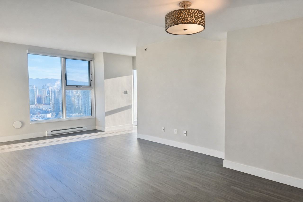 1323 Homer St - Photo 4 of 15