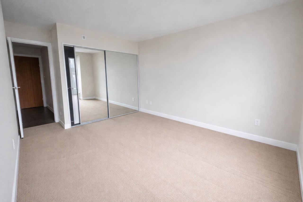 1323 Homer St - Photo 6 of 15