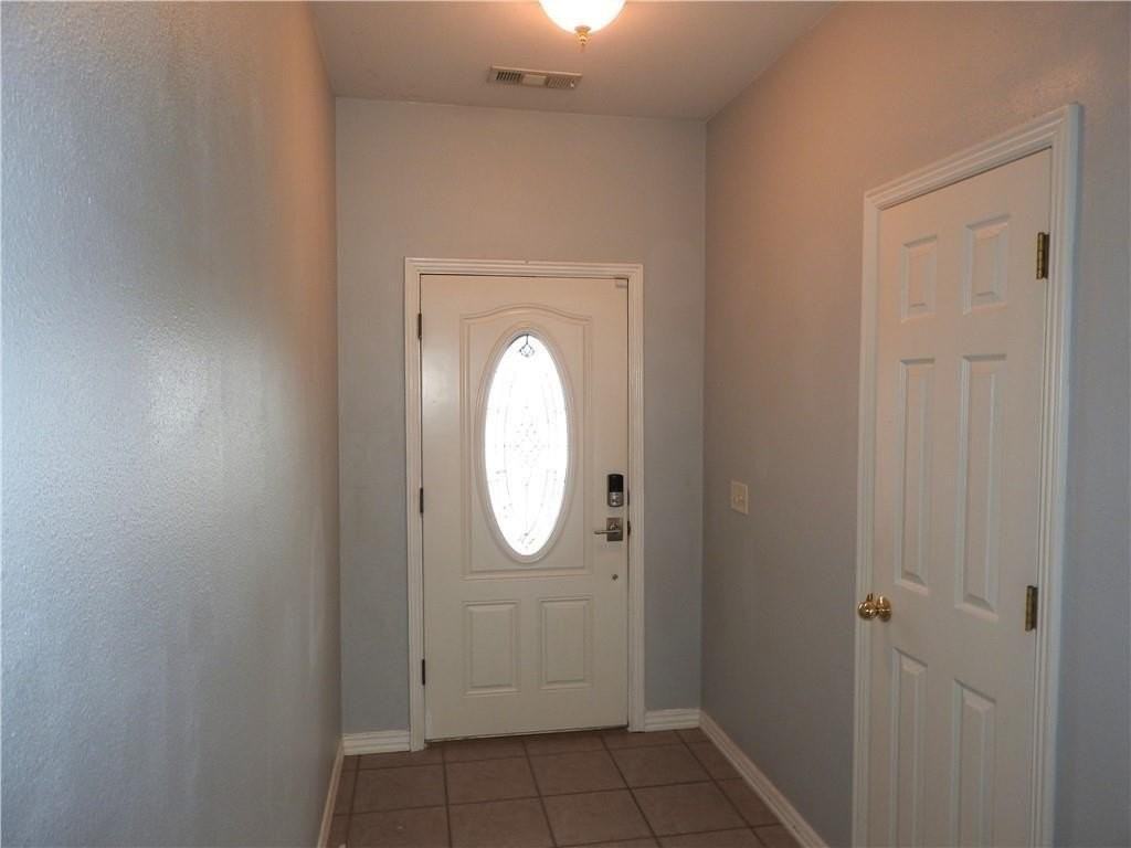 2204 W Sunset St - Photo 3 of 19