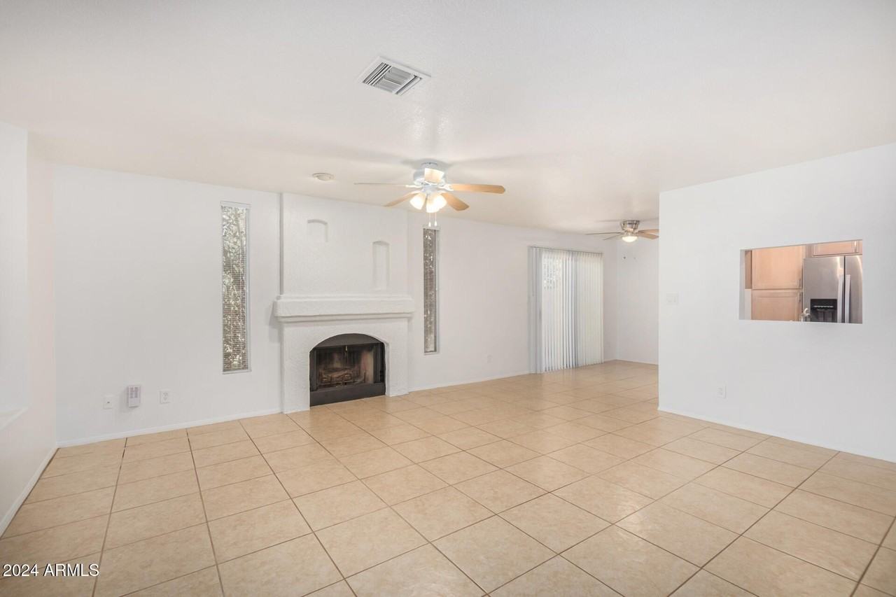 11017 N 109th Way - Photo 7 of 38