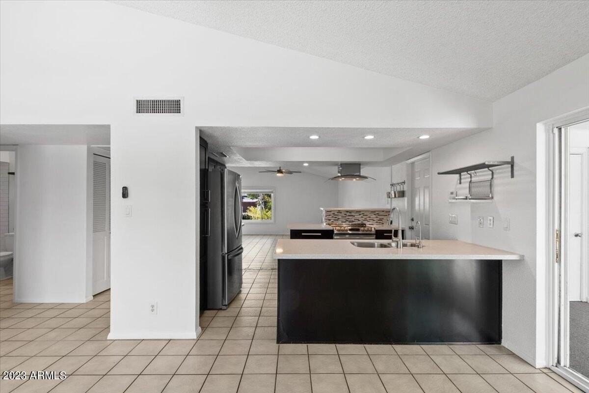 667 W Pecos Ave - Photo 5 of 19