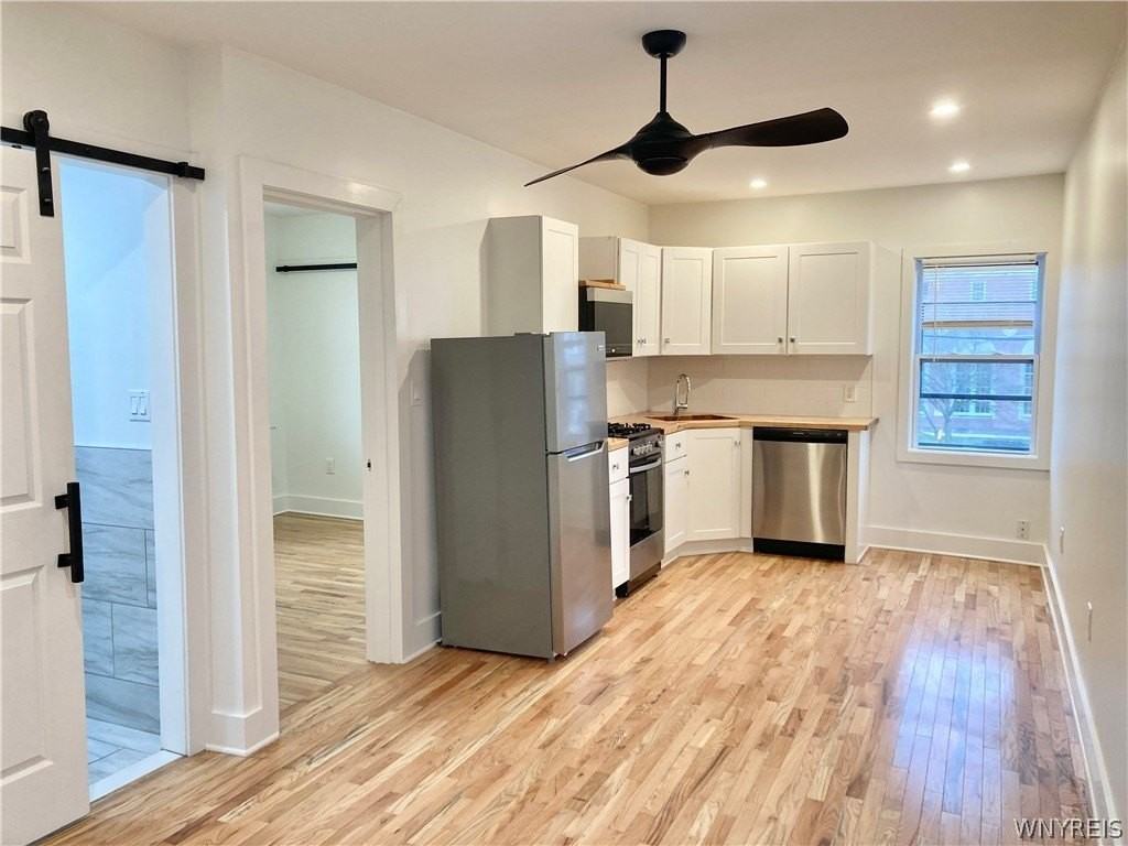 56 Trinity Pl #4 - Photo 3 of 10