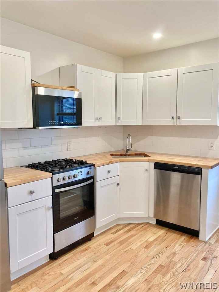 56 Trinity Pl #4 - Photo 6 of 10