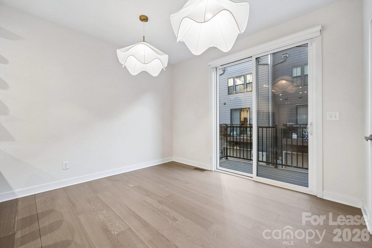 1310 Gleason Way - Photo 6 of 24