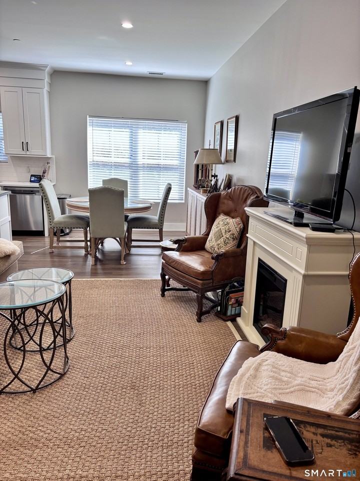 5 N Salem Rd Unit 101 - Photo 7 of 20