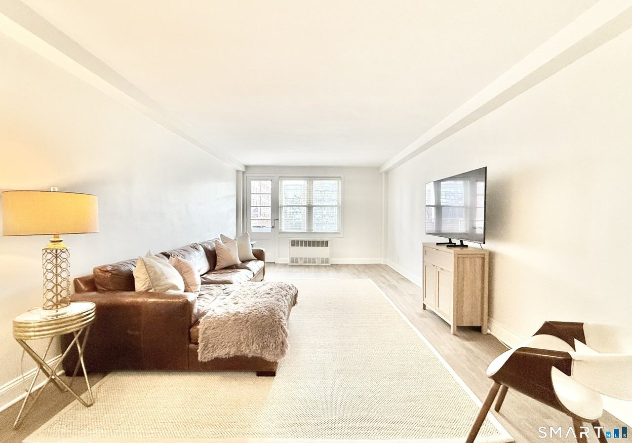 700 Summer St Apt 4a - Photo 2 of 23