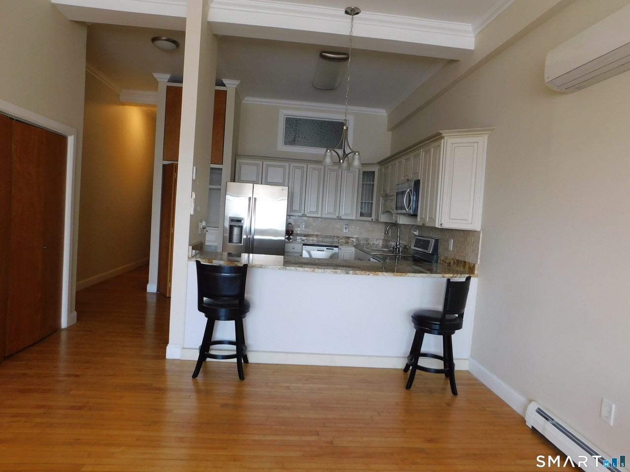153 Bank St Apt 203 - Photo 4 of 10