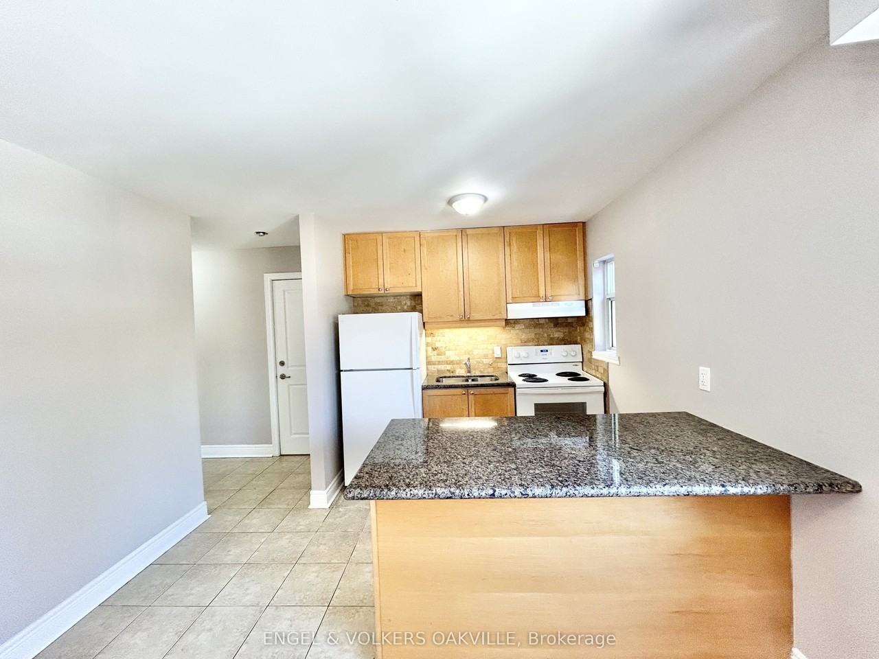 9 Thirty Third Street 211 - Photo 4 of 11