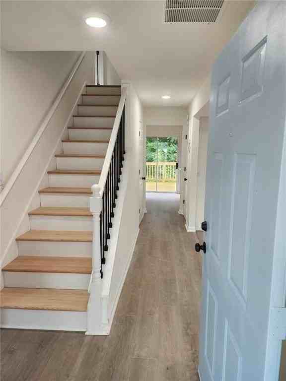 118 Jade Ln - Photo 3 of 20