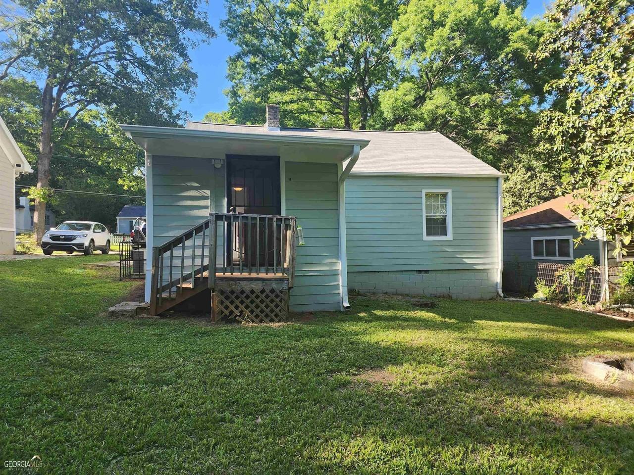 2577 Eastwood Dr - Photo 3 of 21