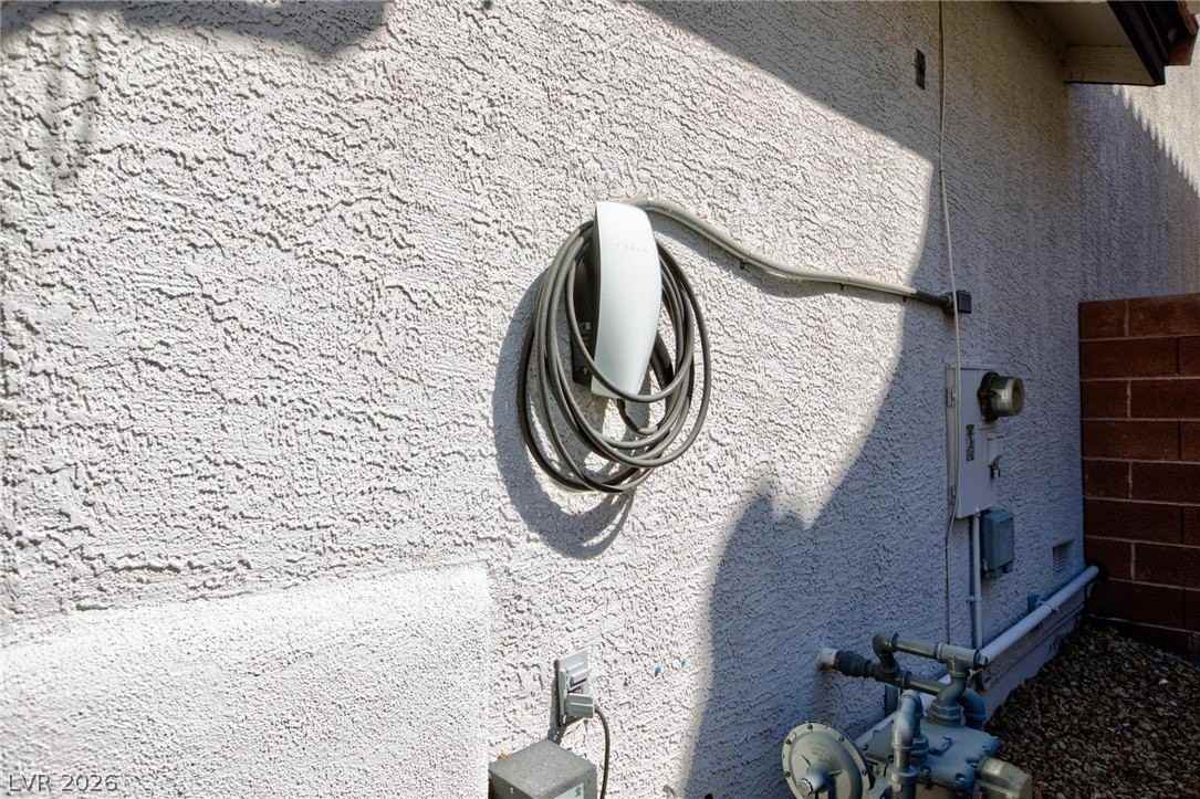 10378 Grizzly Forest Dr - Photo 5 of 43