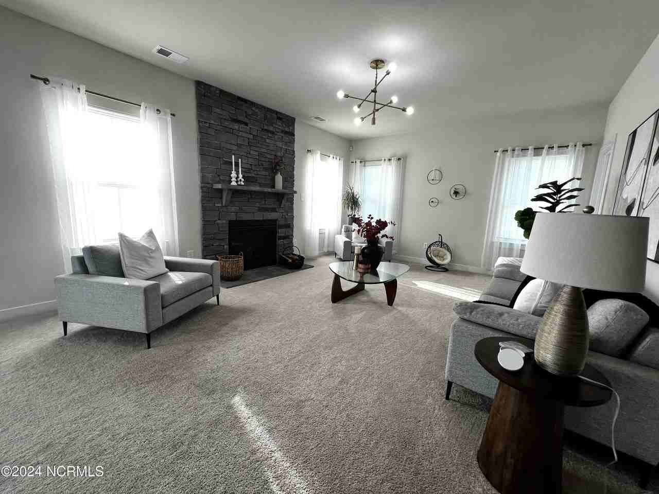 230 Green Lake Rd - Photo 4 of 14