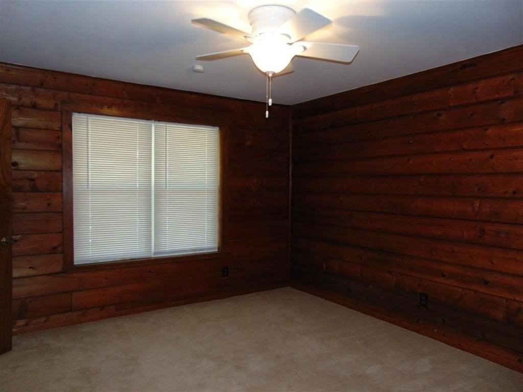 504 N Chaparral - Photo 5 of 10