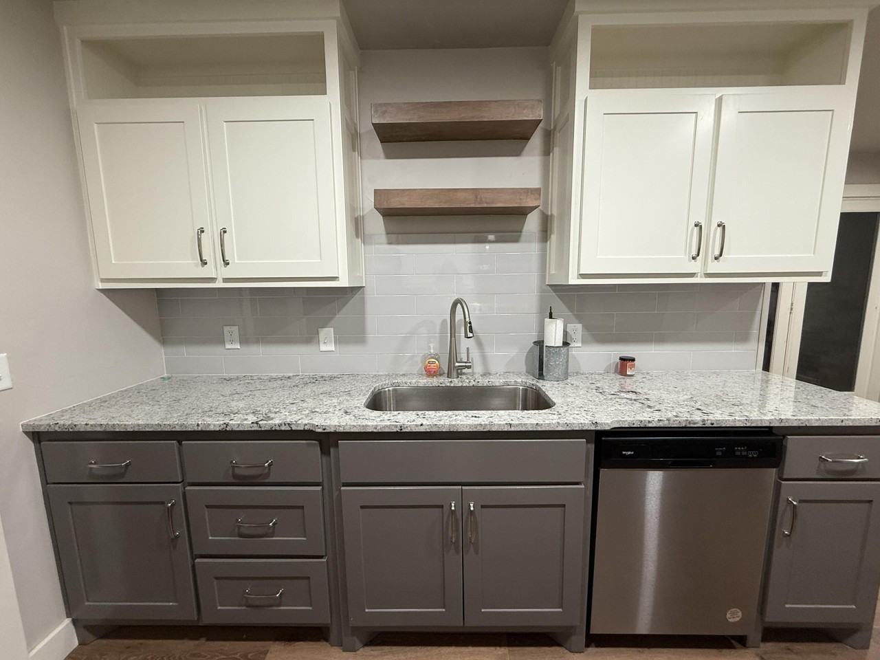 9712 Memphis Ave - Photo 7 of 12