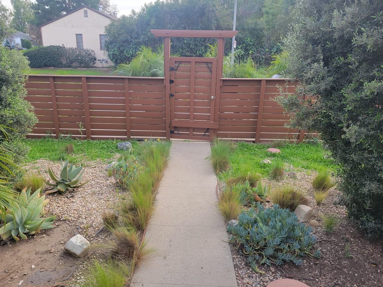 17565 Bullock St - Photo 4 of 45