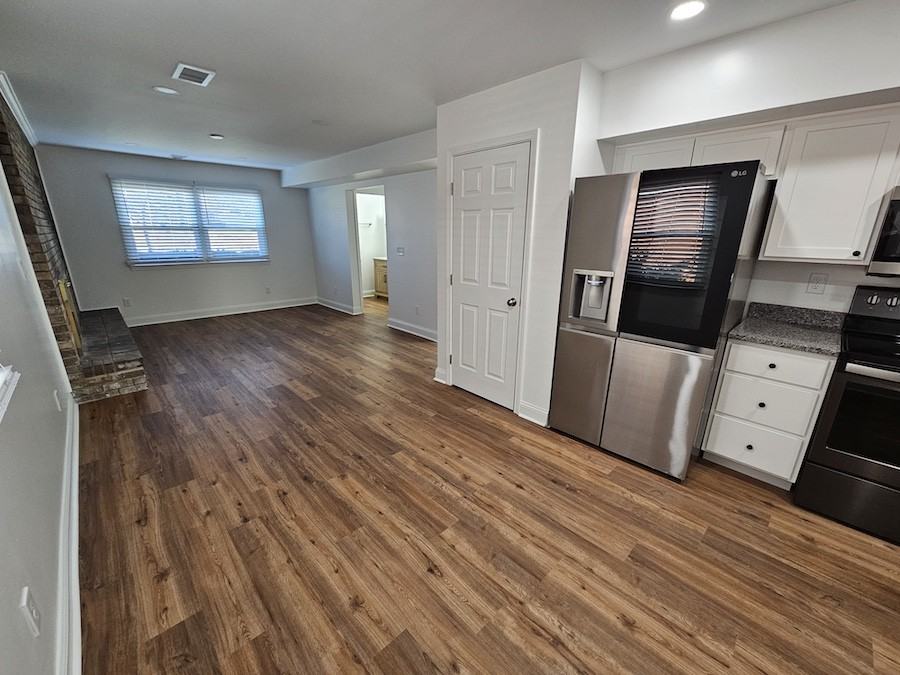 61 Edwards Ave - Photo 3 of 20