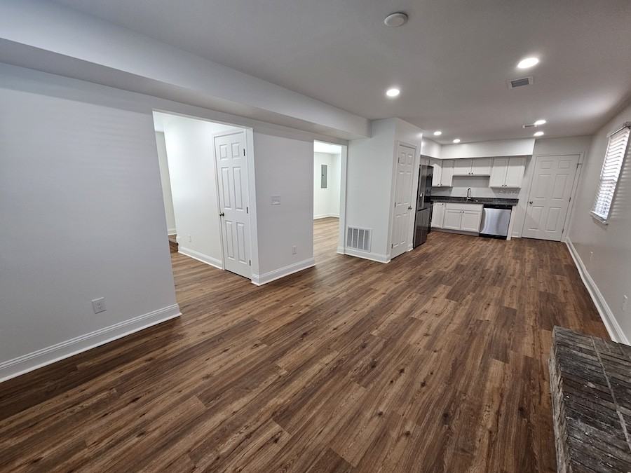 61 Edwards Ave - Photo 5 of 20