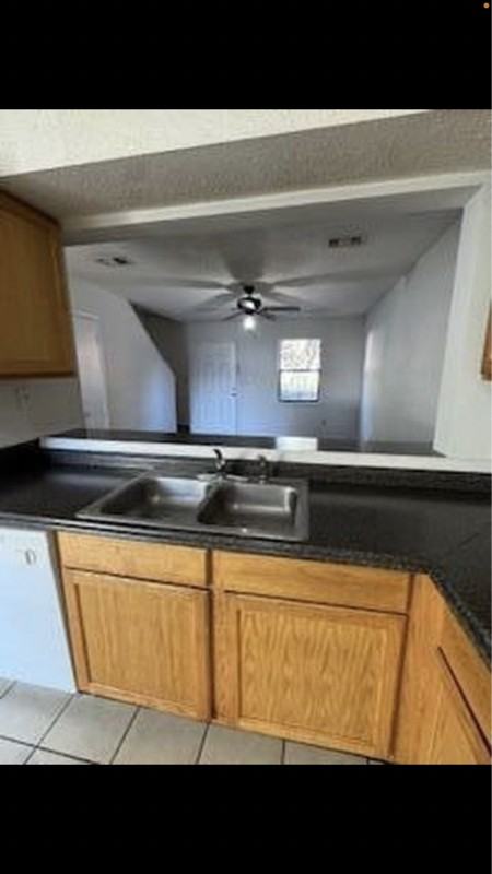 696 Tyner St #20 - Photo 5 of 15