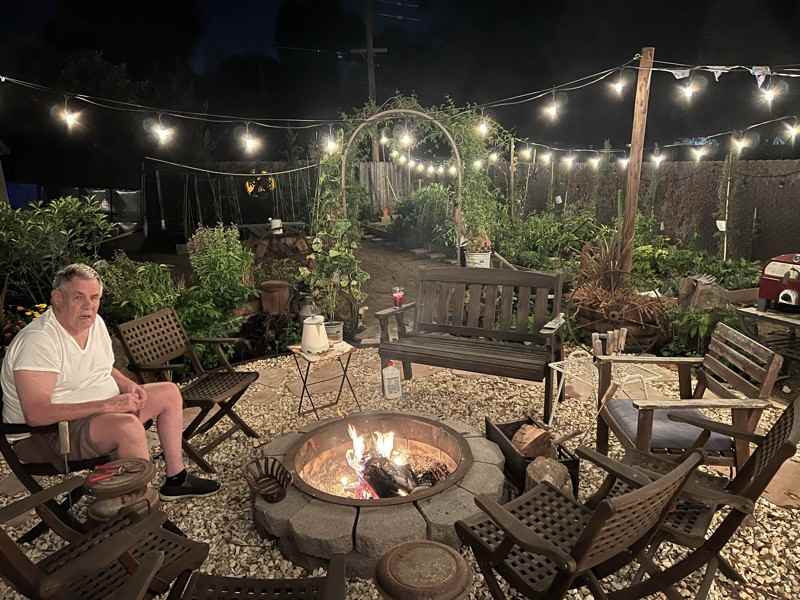 5003 Whitney Ave - Photo 6 of 10