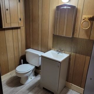 5437 Elmwood Ave - Photo 6 of 10