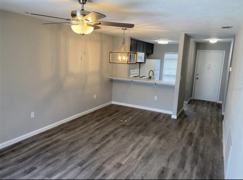 2853 Stillwell Ct - Photo 3 of 14