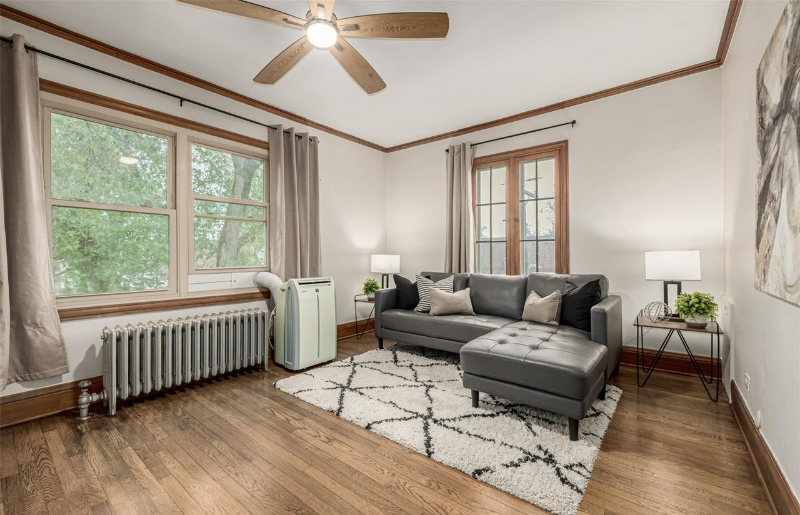 1138 E 14th Ave - Photo 7 of 19