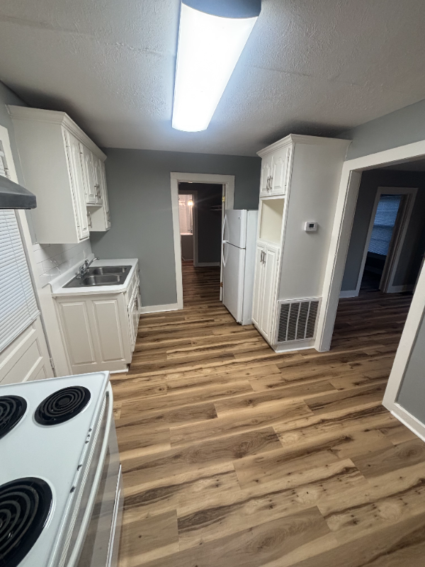 701 Fanning Dr - Photo 6 of 13