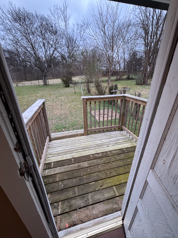 467 Southport Rd - Photo 7 of 14