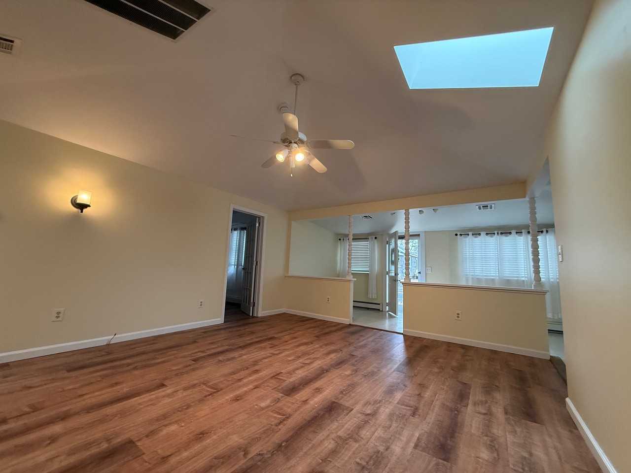 590 Princeton Ave - Photo 3 of 14