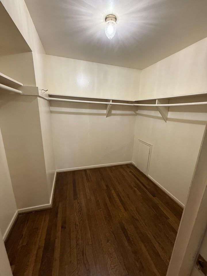 7301 Calder Dr - Photo 2 of 6