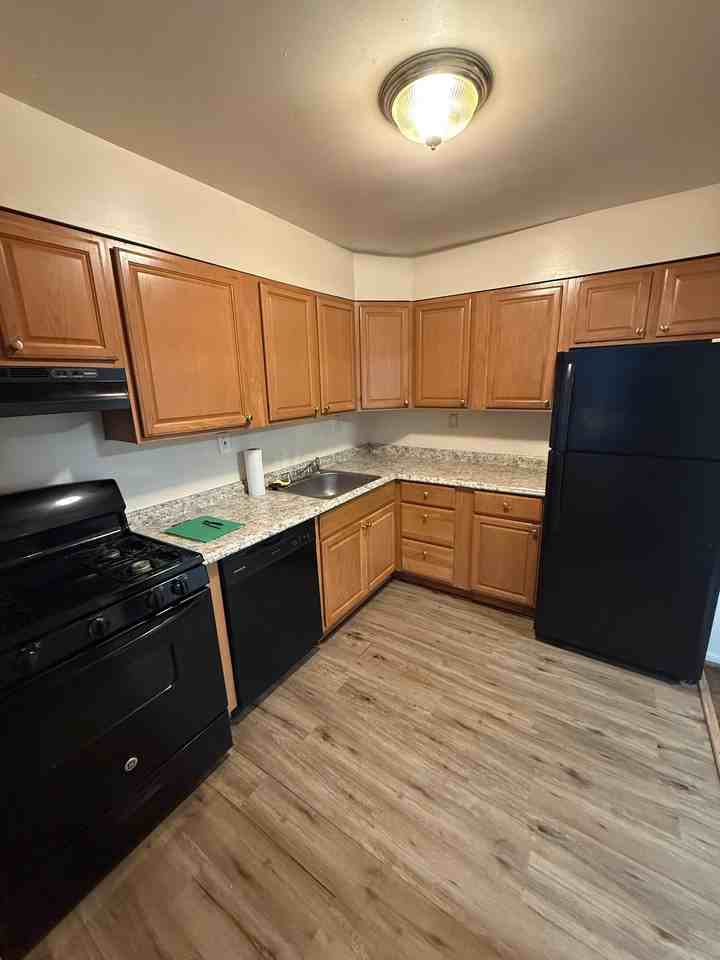 7301 Calder Dr - Photo 5 of 6