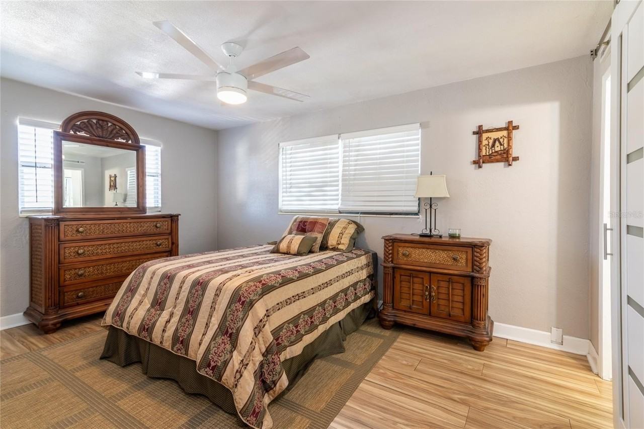 5434 1/2 9th Ave N - Photo 3 of 13