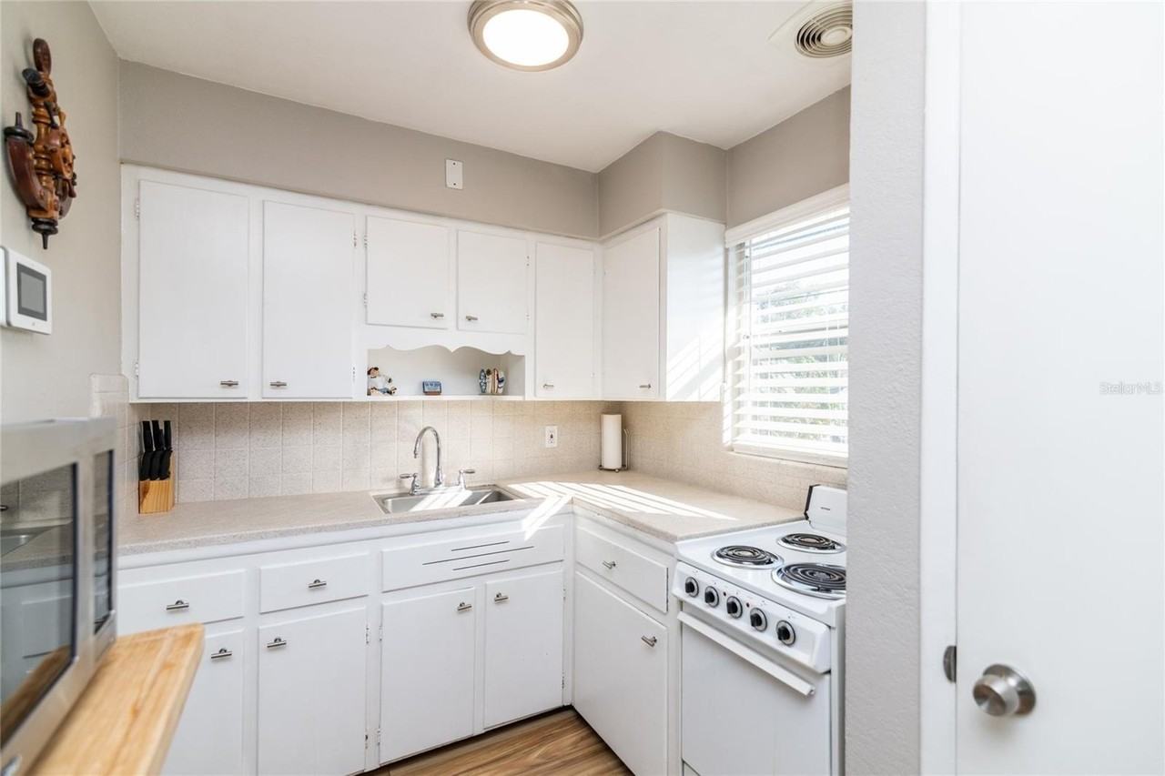 5434 1/2 9th Ave N - Photo 4 of 13