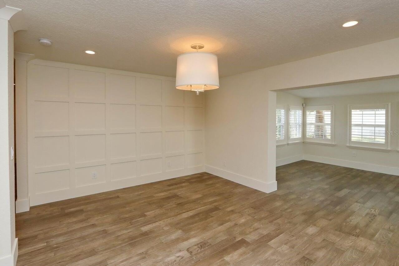 4307 W Roland St - Photo 7 of 26