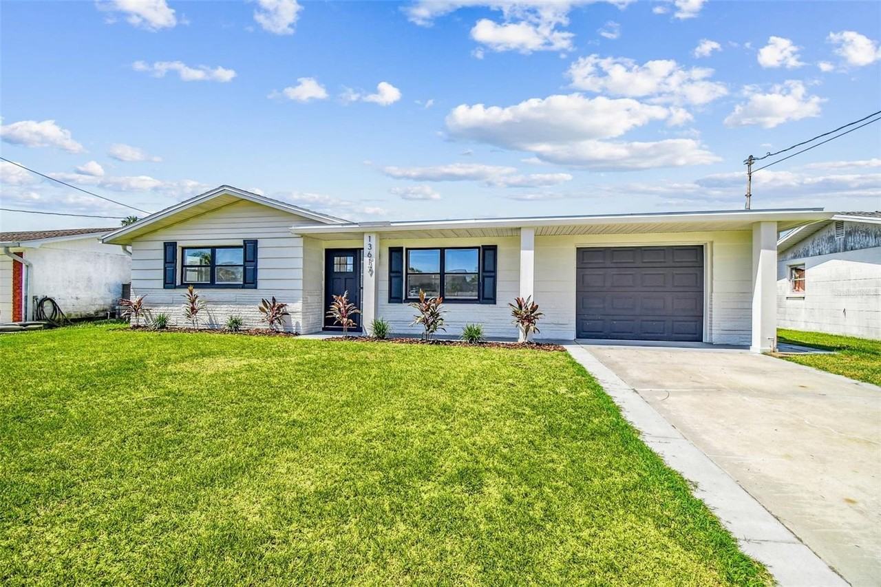 13617 Frances Ave - Photo 4 of 39