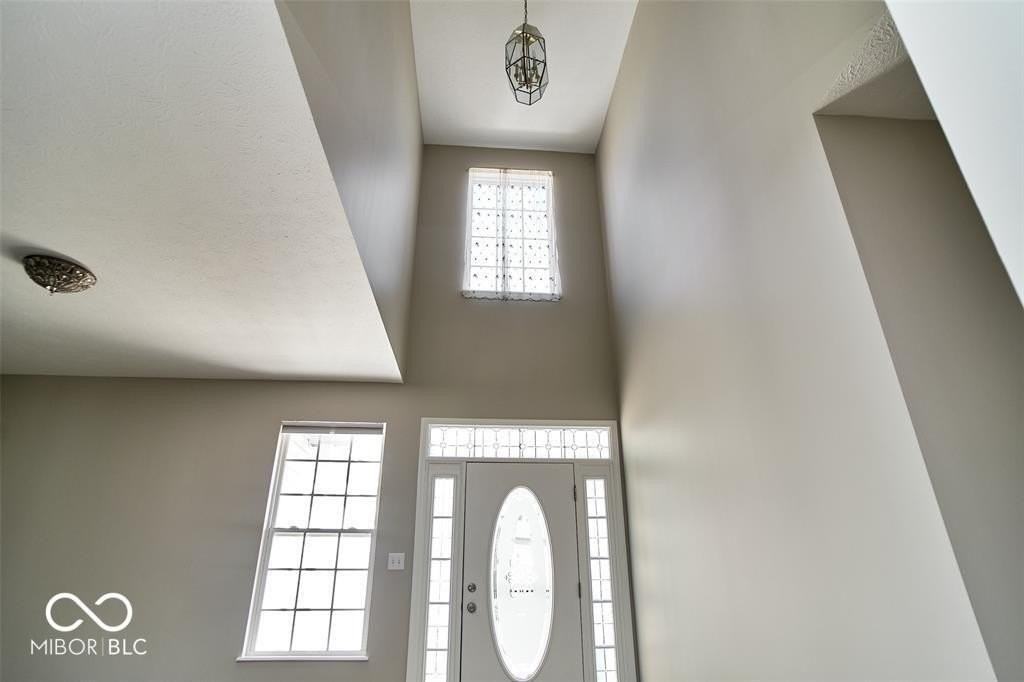 13092 Brookdale Dr - Photo 4 of 50