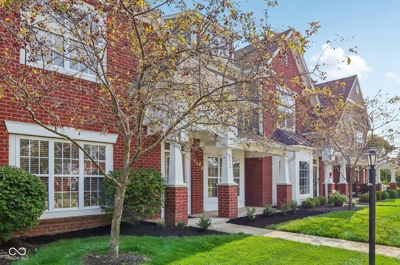 1355 Middlebury Dr - Photo 2 of 33