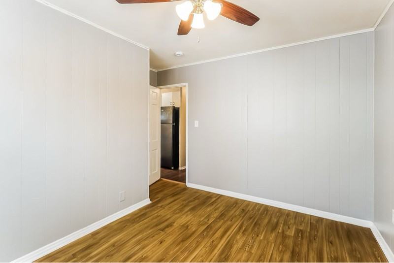 2659 Niagara St - Photo 2 of 7