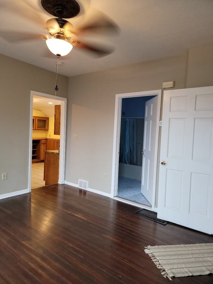 1023 Churchill St #1 - Photo 2 of 7