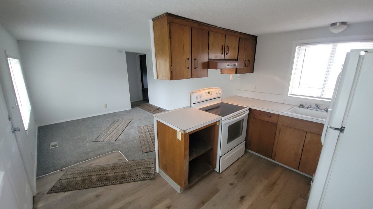 1033A Bullard St #1033A - Photo 3 of 6