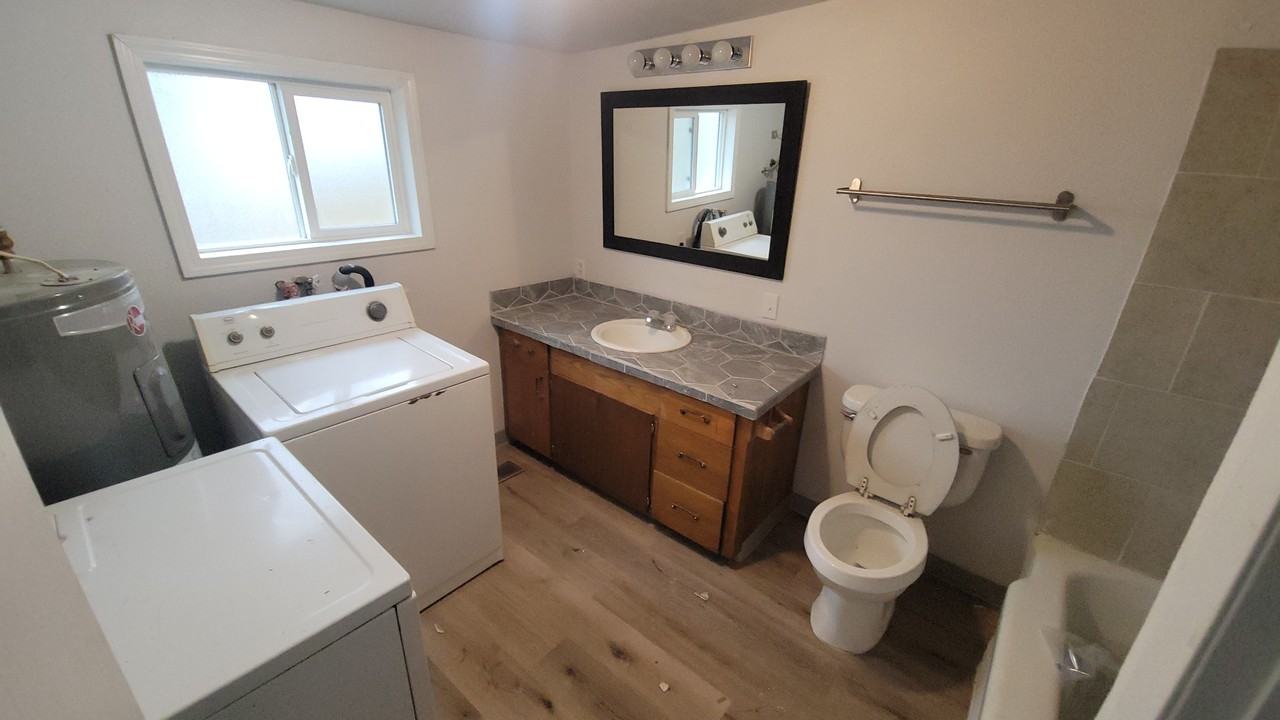 1033A Bullard St #1033A - Photo 4 of 6