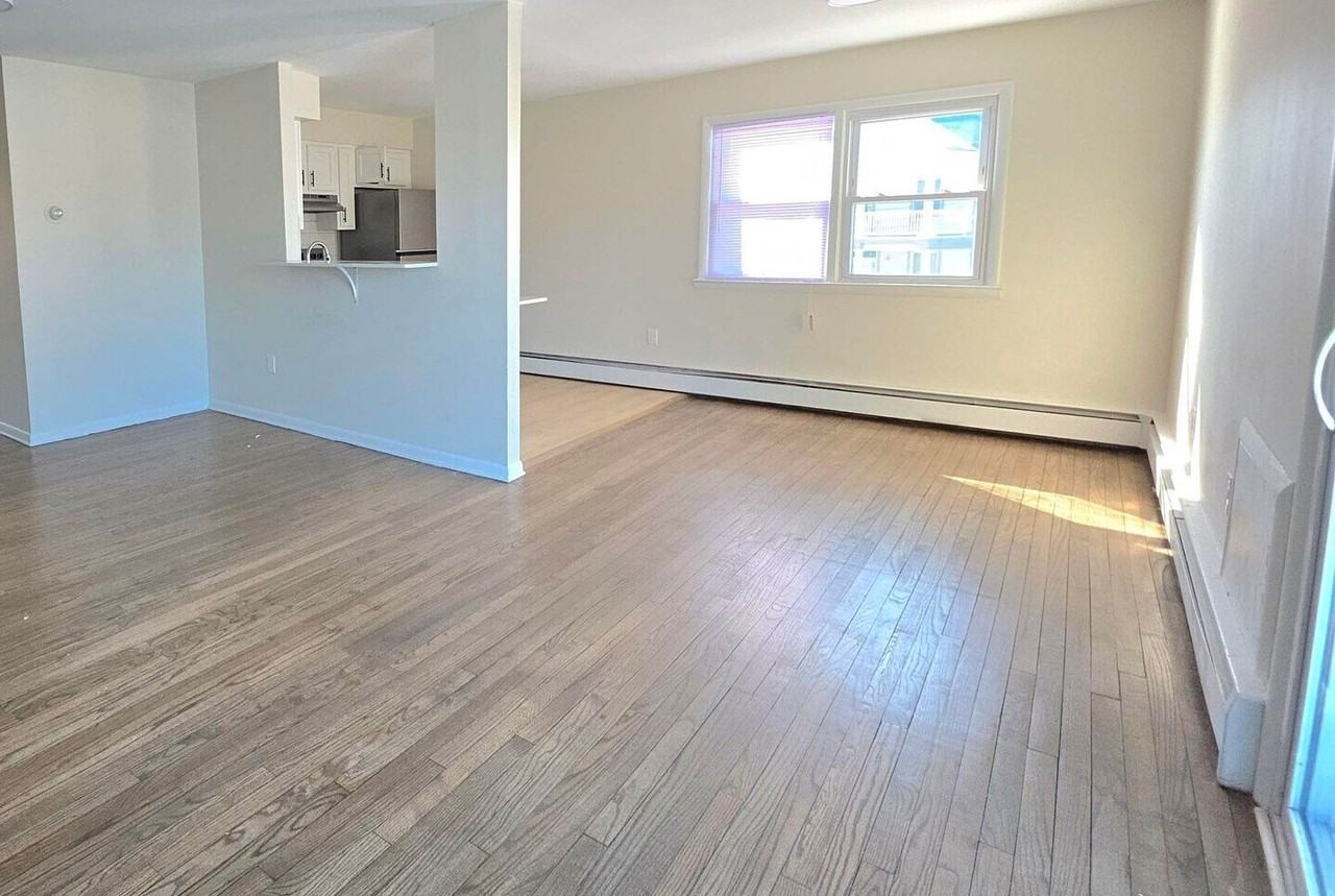 2304 Hamilton Ave #2304H11 - Photo 3 of 7